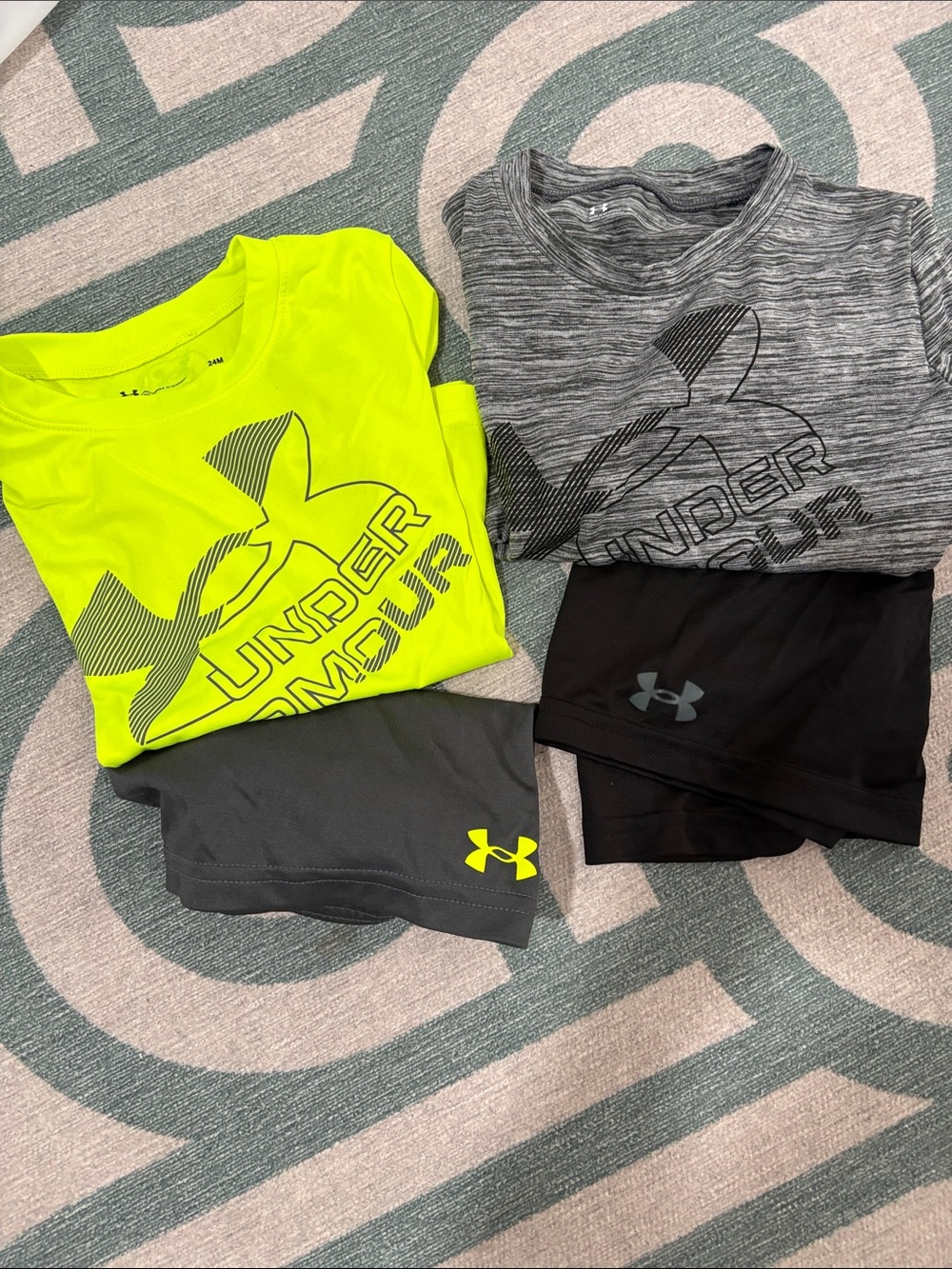 Under Armour Kids' Short Sleeve HeatGear Tee - Neon Yellow 24 mo